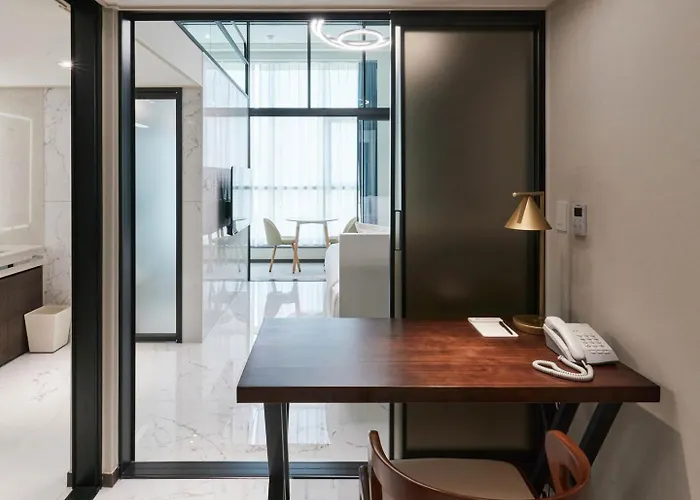 Отель Newcz Centum 4*