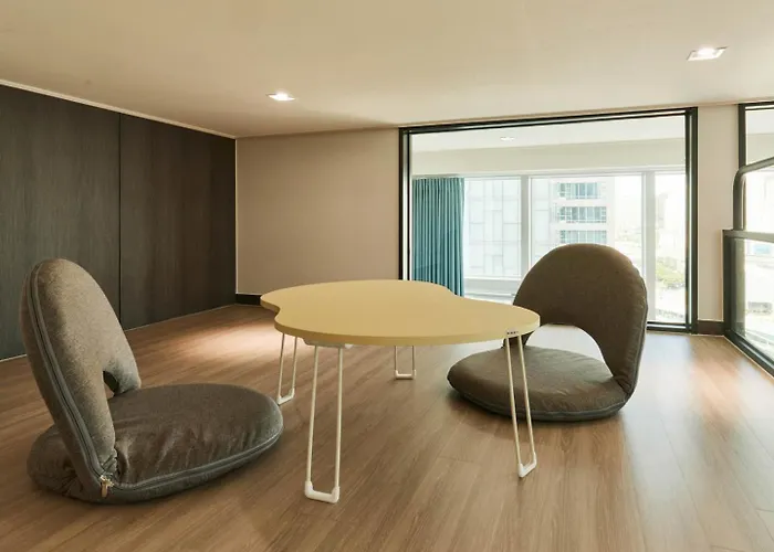 Отель Newcz Centum 4*